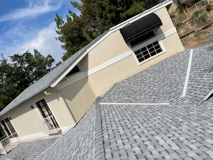 Average roof replacement cost Los Angeles